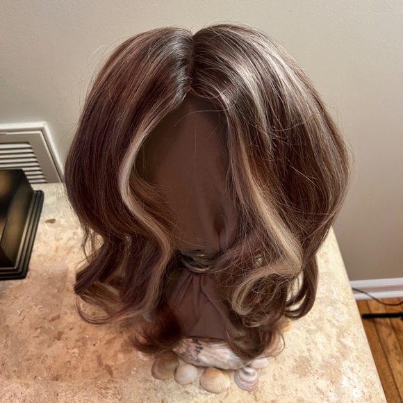 HUMAN HAIR TOPPER - Picture 8 of 8